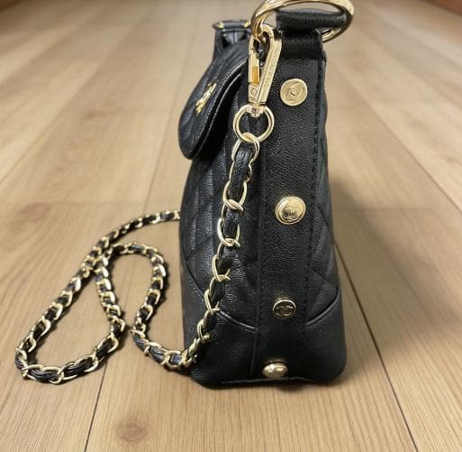 CC ロゴノベルティ チェーン ショルダー バック