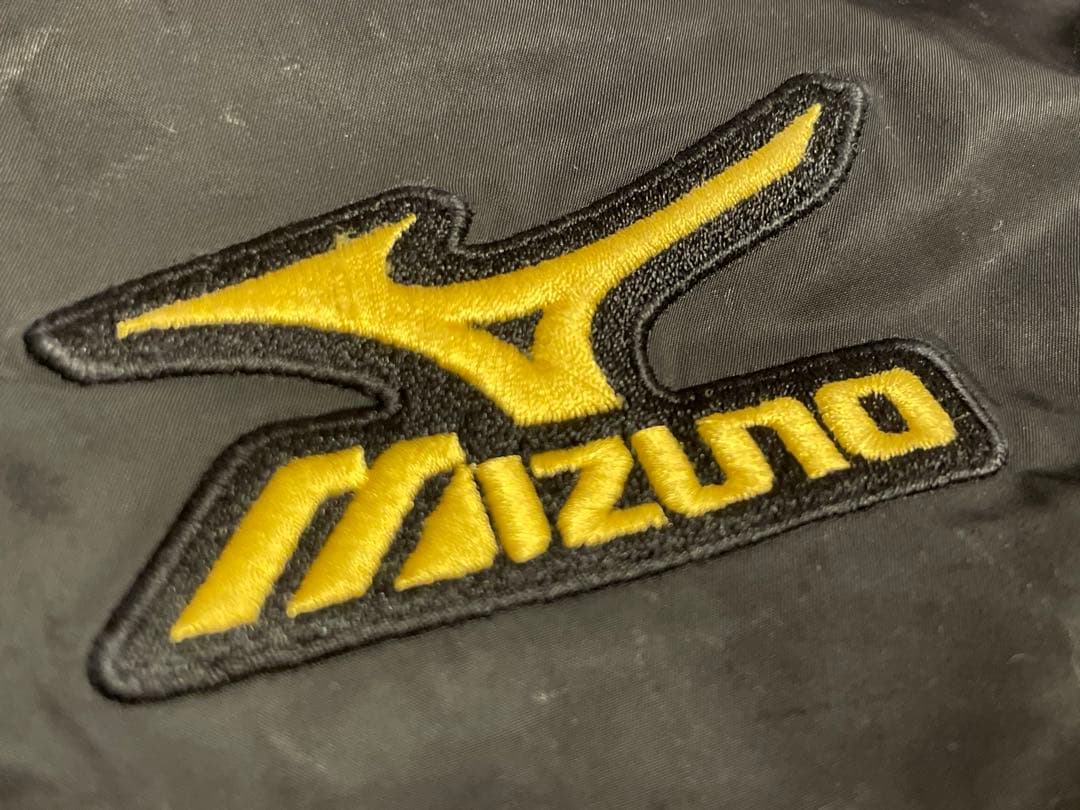 Mizuno トレーニングパンツ Lサイズ ブラック/ゴールド　ブレスサーモ