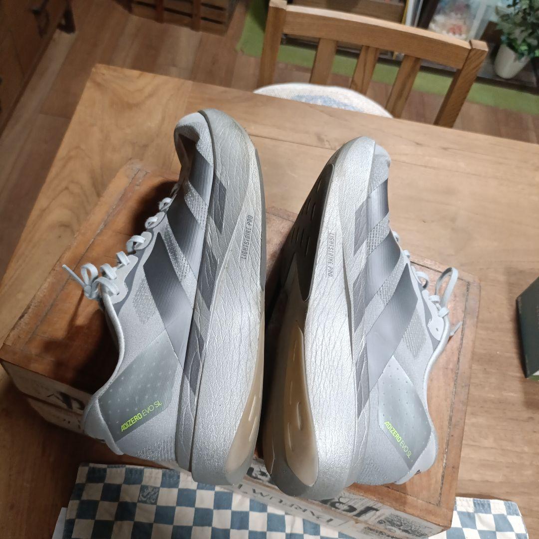 28cmadidas adizero EVO SL ランニングシューズ