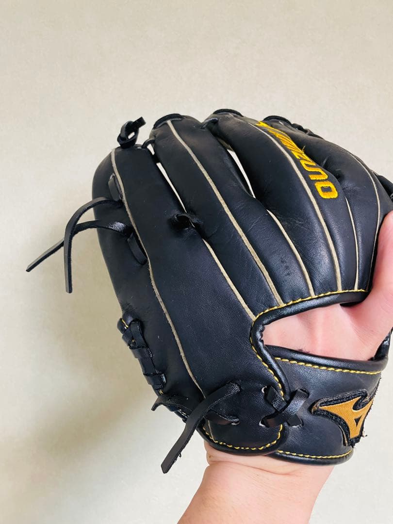✨美品✨ミズノ　MIZUNO 野球グローブ　黒　ブラック　即戦力