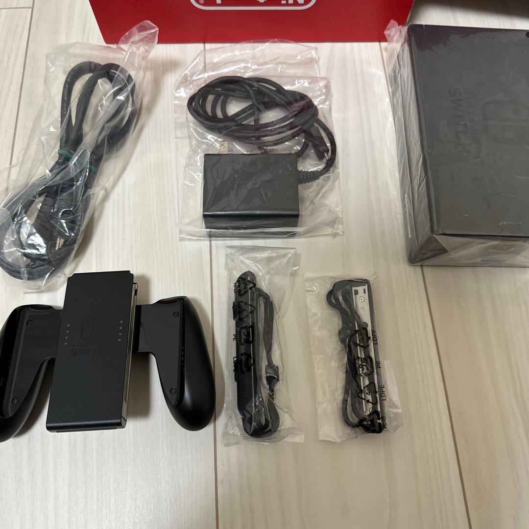 【美品】Nintendo Switch グレー
