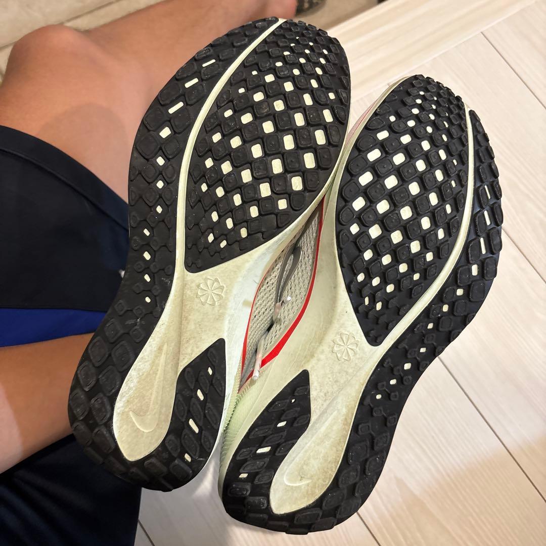 Nike ランニングシューズ ホワイト/レッド Air zoomペガサス41