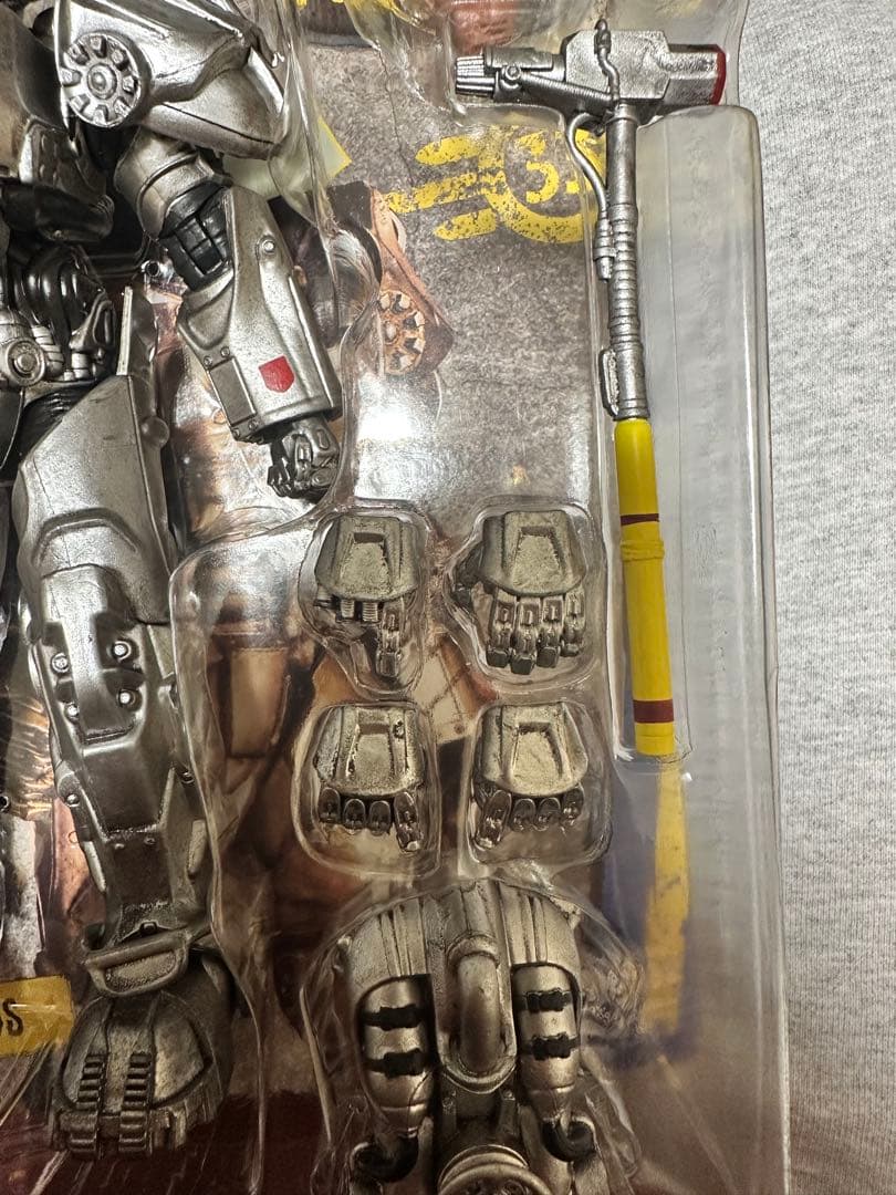 マクファーレントイズ fallout T-60 パワーアーマー ほぼ新品