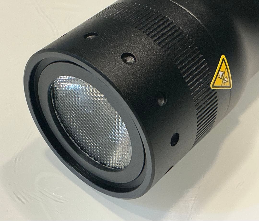 レッドレンザー　P7QC 4色LED【未使用品】