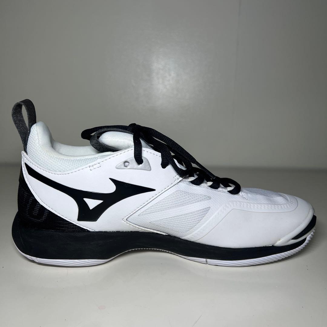 MIZUNO バレーシューズ 24.5cm