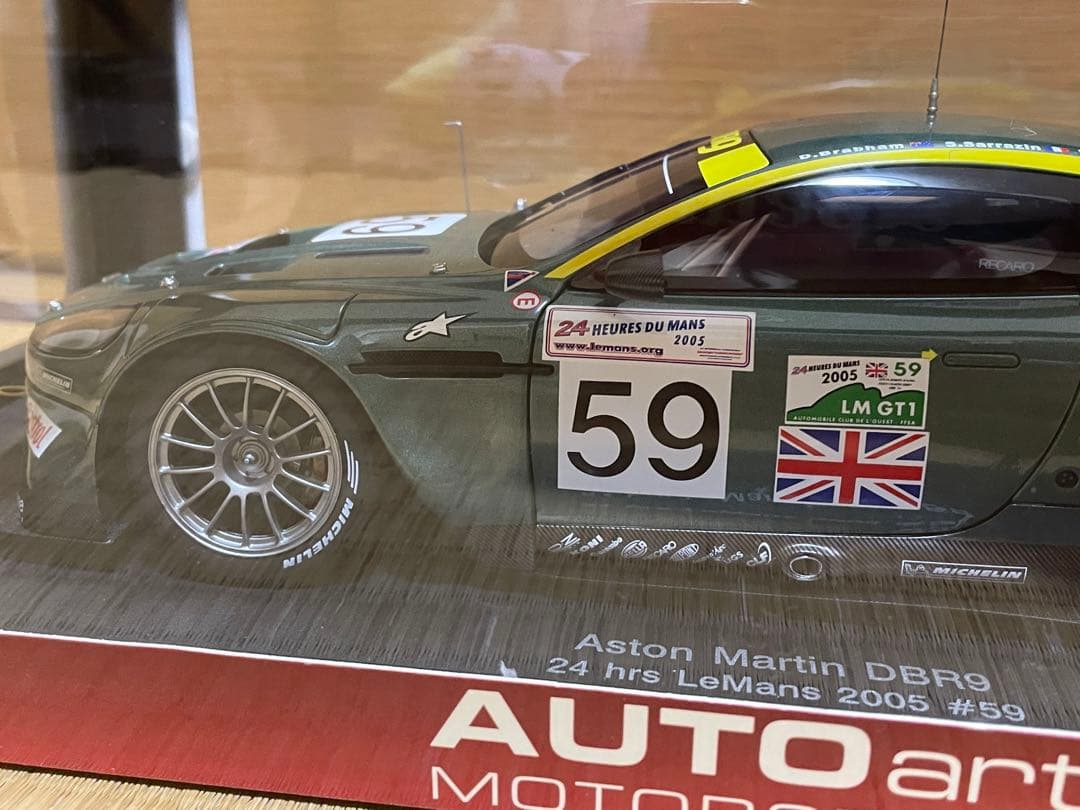 丸*子様 solido 1/18 アストンマーチン DBR9