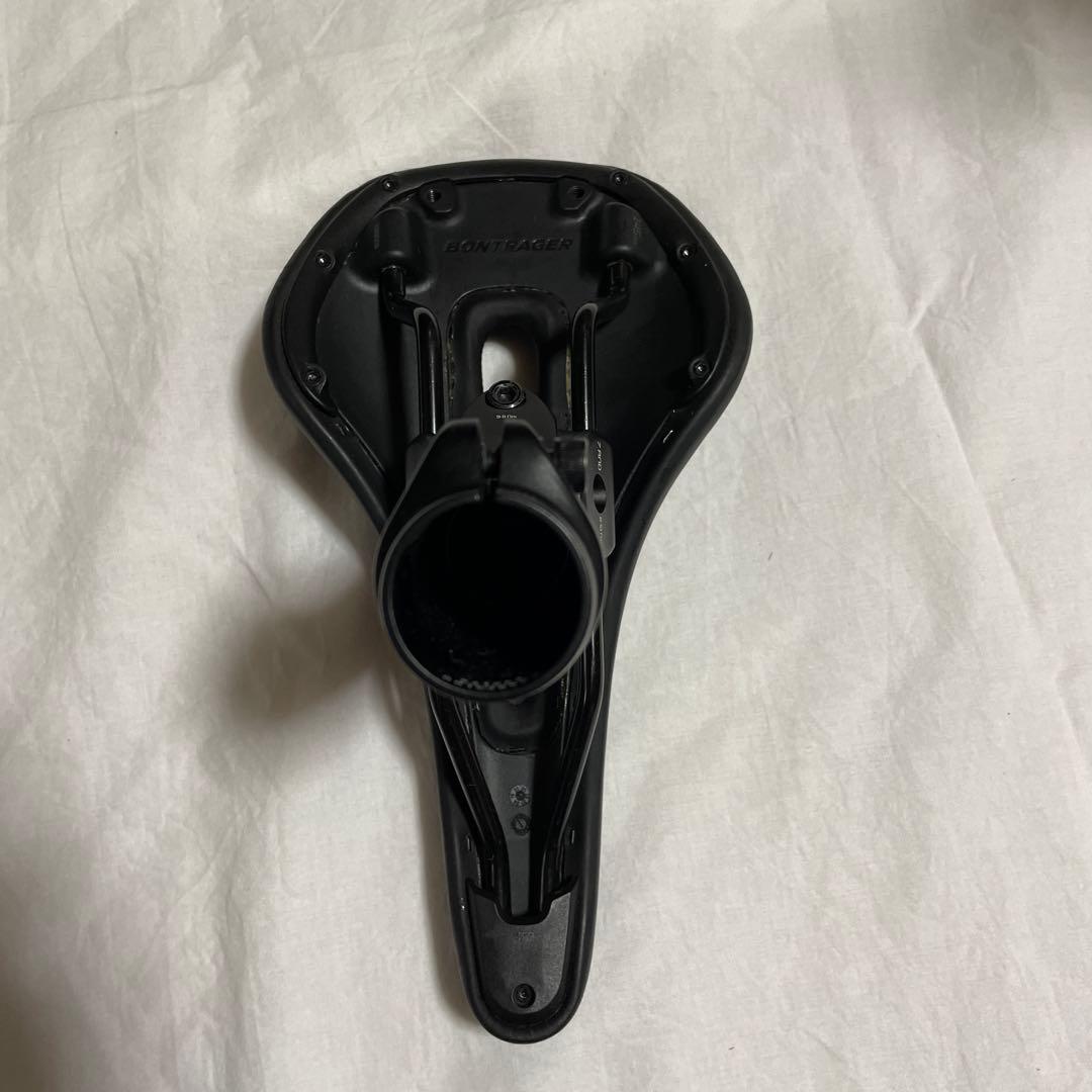 ボントレガー　サドル　エモンダSL5