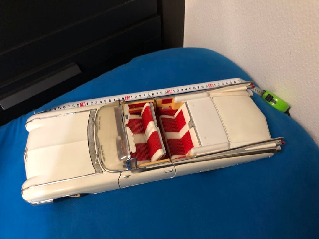 スリンキー　ミニカー1/12 CADILLAC ELDORADO