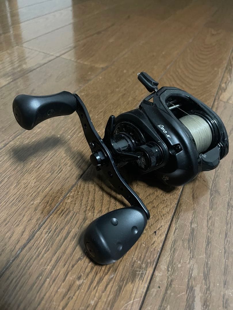 【美品】アブガルシア レボ RevoX REVO4 バス釣り リール　左ハンドル