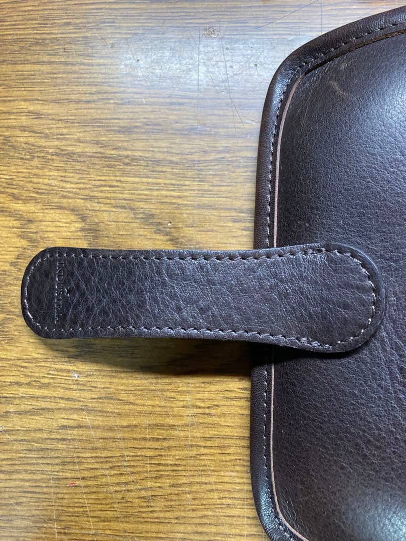 INDUSTRIA オムレット レザーペンケース　6本挿し(ブラウン)