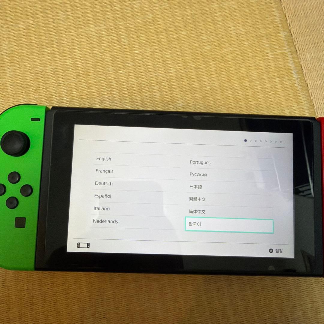 Nintendo Switch 本体 緑・赤 Joy-Con 64GB