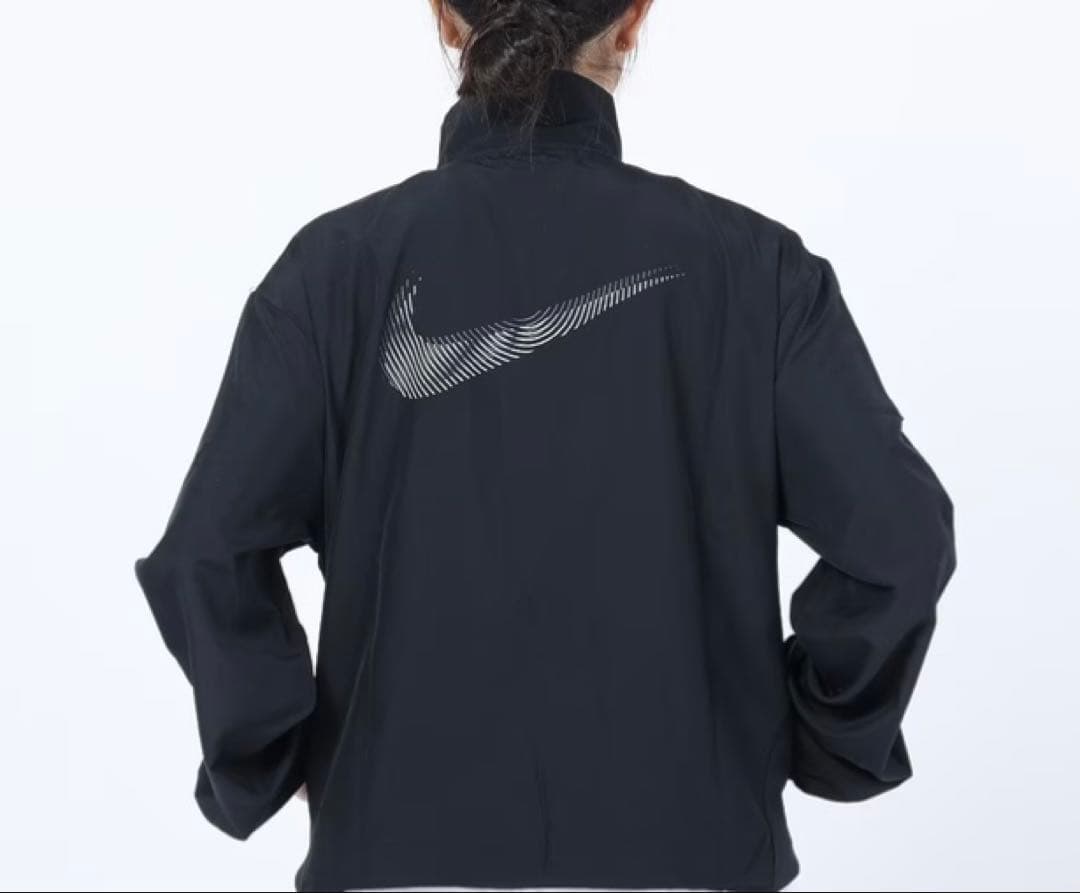 新品！ナイキNIKE ドライフィット スウッシュ ランニングジャケット