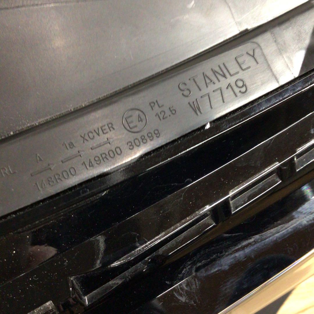 値引き❗️ ヴェゼル・ハイブリッド（RV5）左ヘッドランプ