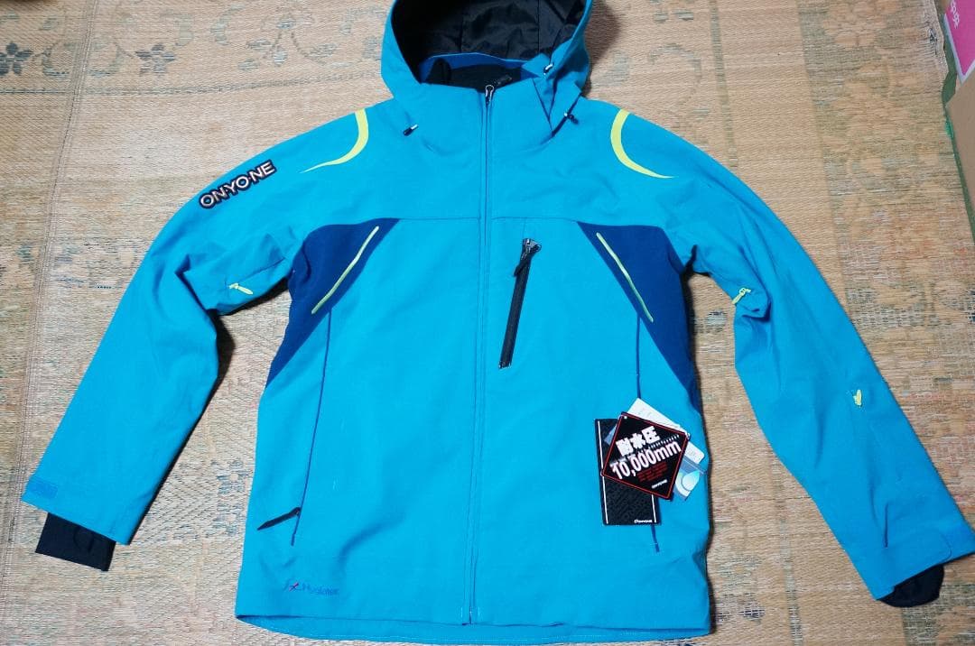未使用 ONYONE オンヨネ スキーウエア 上下セット L