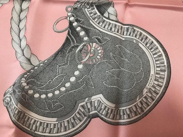 新品未使用 HERMÈS カレ 90 盛装の馬　紙タグ付
