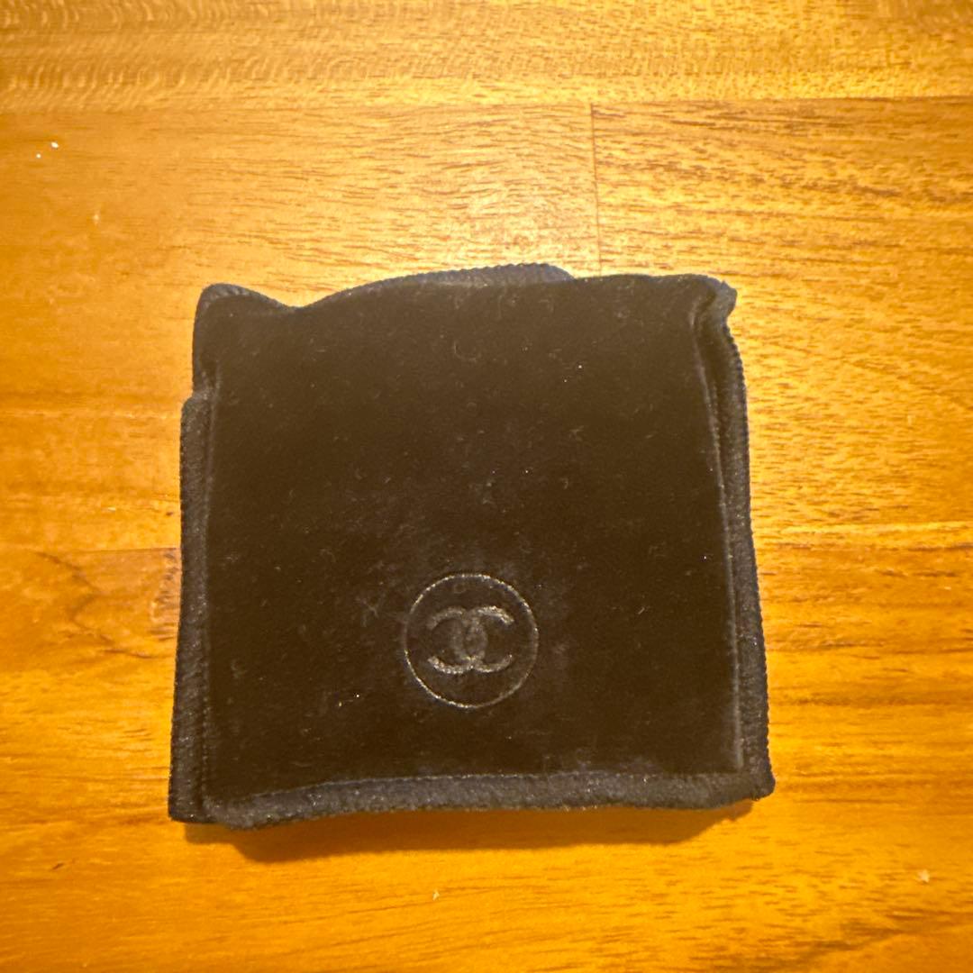 CHANEL オンブル エッセンシエル 267 グリ・ローズ アイシャドウ