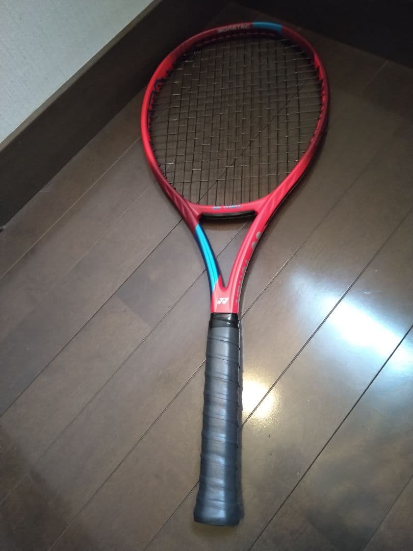 美品！YONEX VCORE 100 硬式用テニスラケット