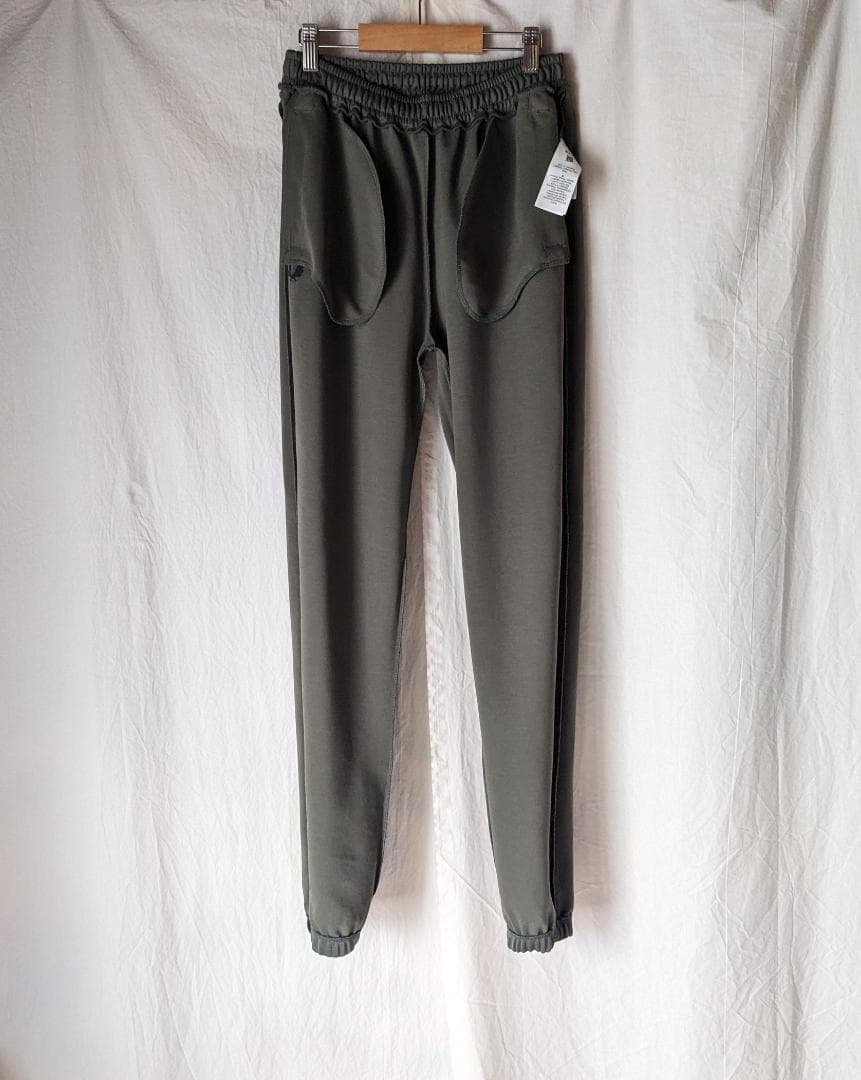 未使用美品　FRED PERRY フレッドペリー　トラックパンツ　ジャージ