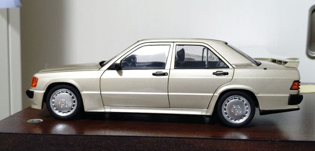 NOREV 1/18 Mercedes-Benz 190E 2.3-16 ノレブ