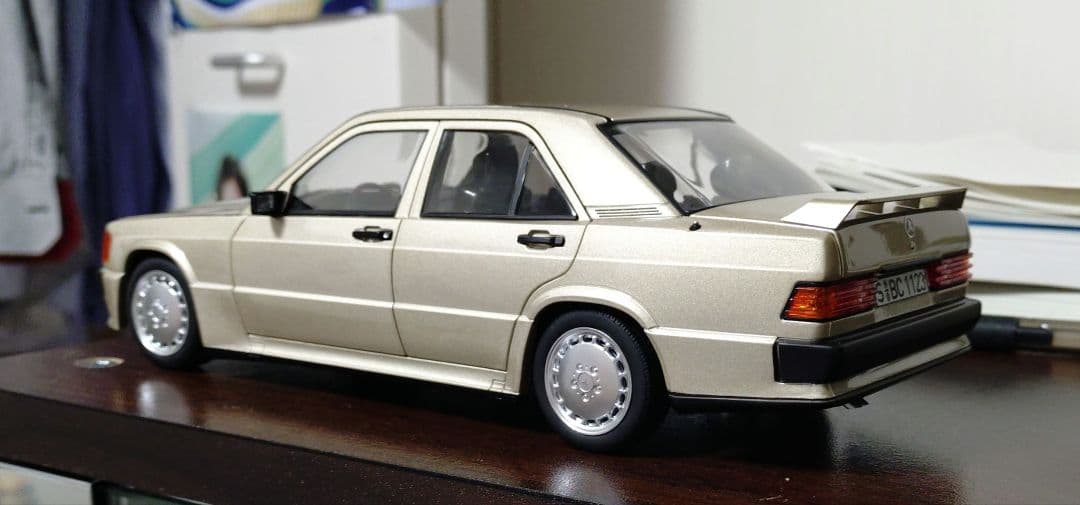 NOREV 1/18 Mercedes-Benz 190E 2.3-16 ノレブ