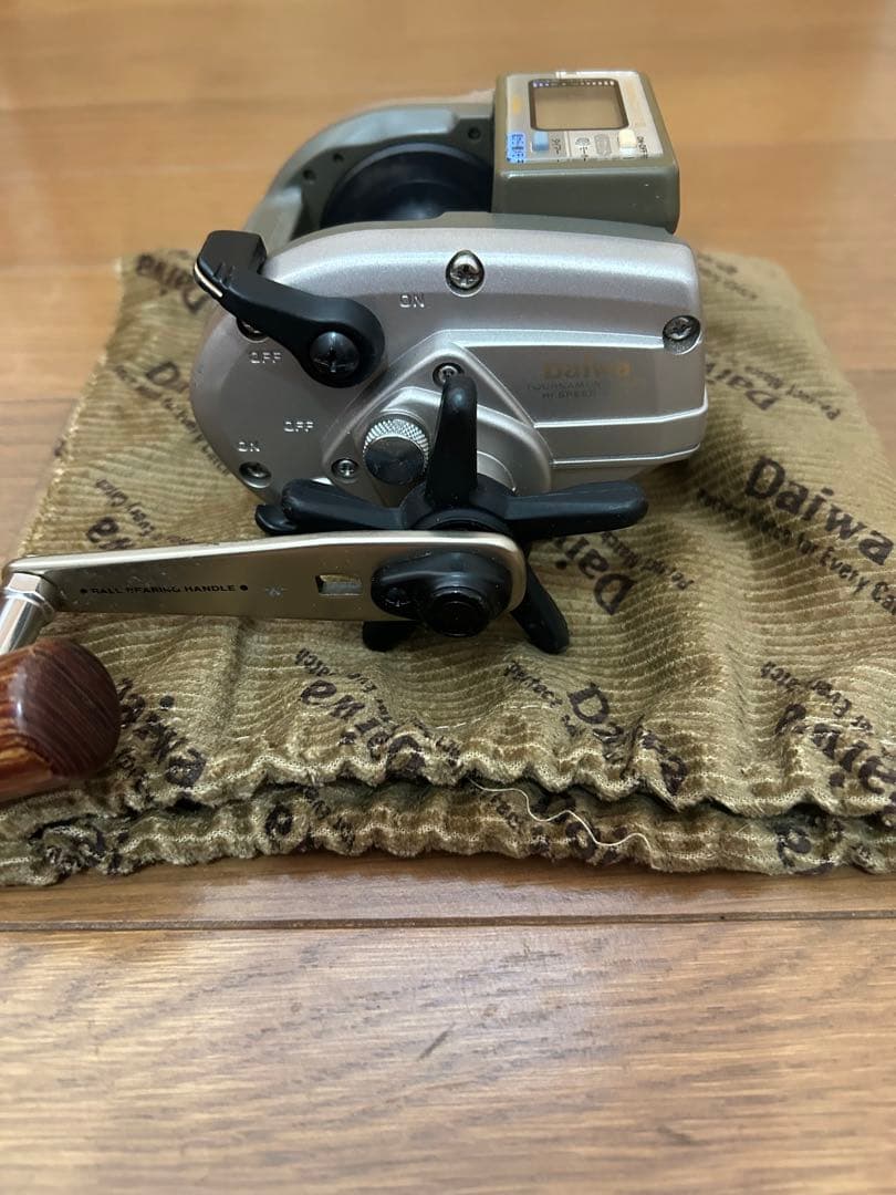 Daiwa スーパータナセンサー X500 両軸リール