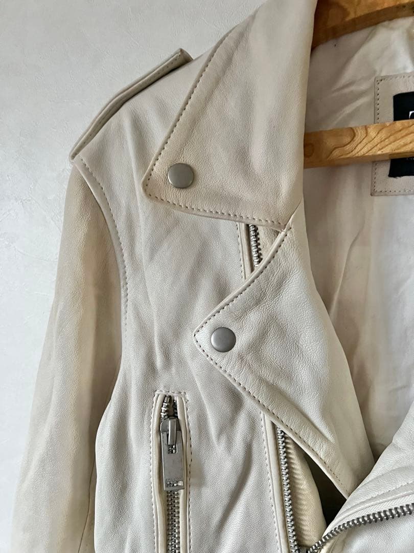 入手困難ZARA ラムレザーダブルライダースジャケット ホワイトレザー　白革