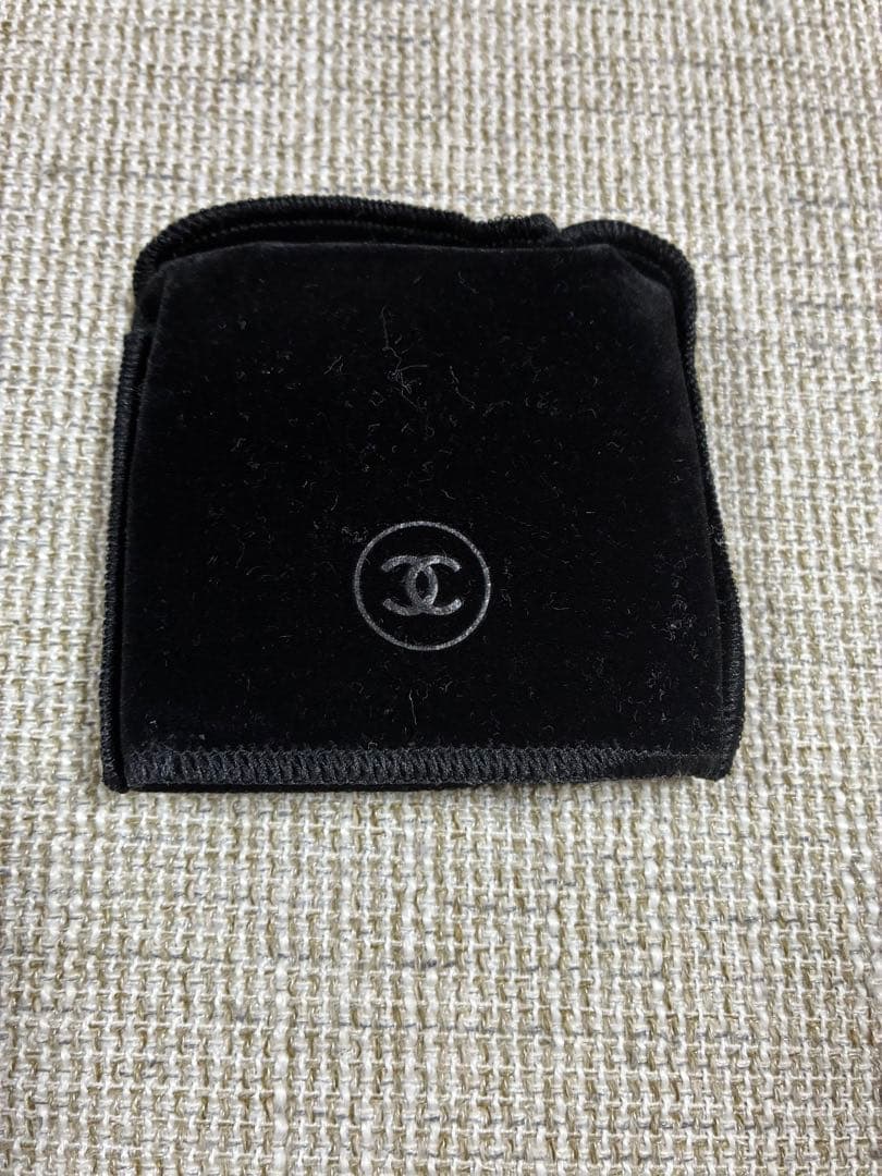 CHANEL レキャトルオンブル