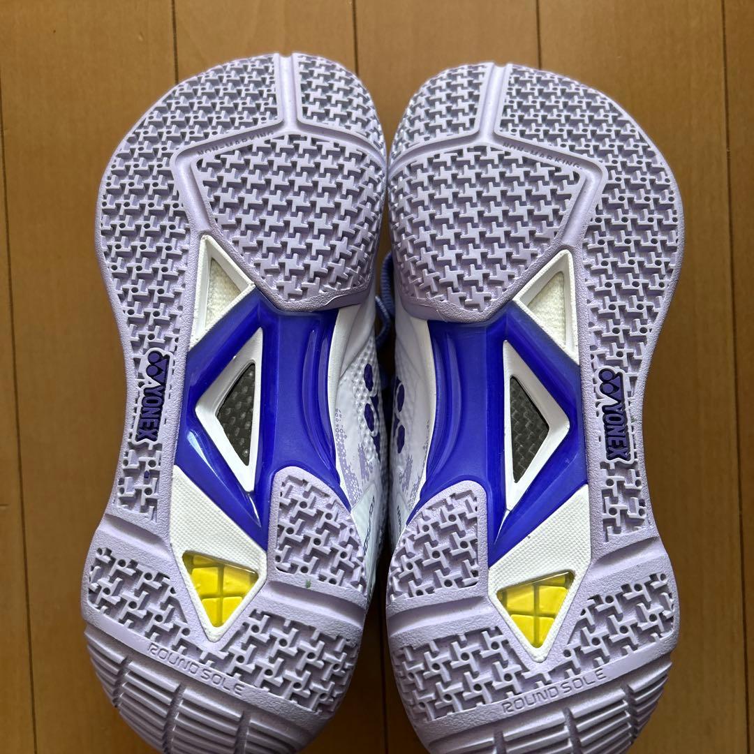 YONEX バドミントンシューズ 23.0cm ホワイト/パープル