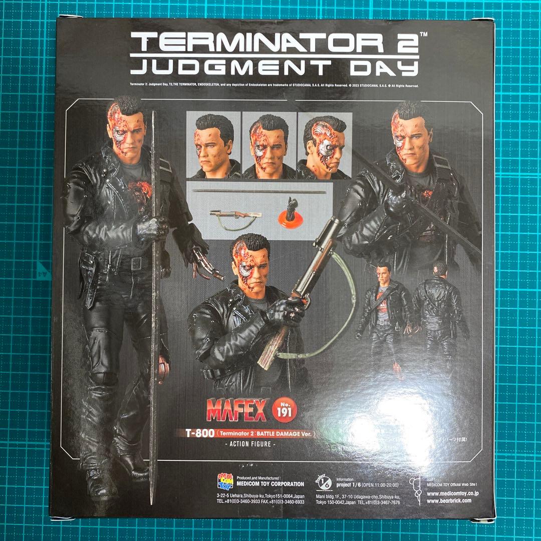 MAFEX T-800 (T2：BATTLE DAMAGE Ver.)