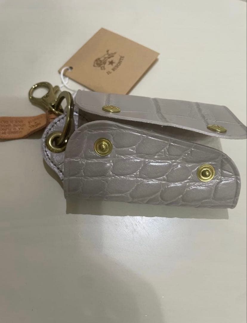 新品未使用‼️IL BISONTE グレー レザー キーケース