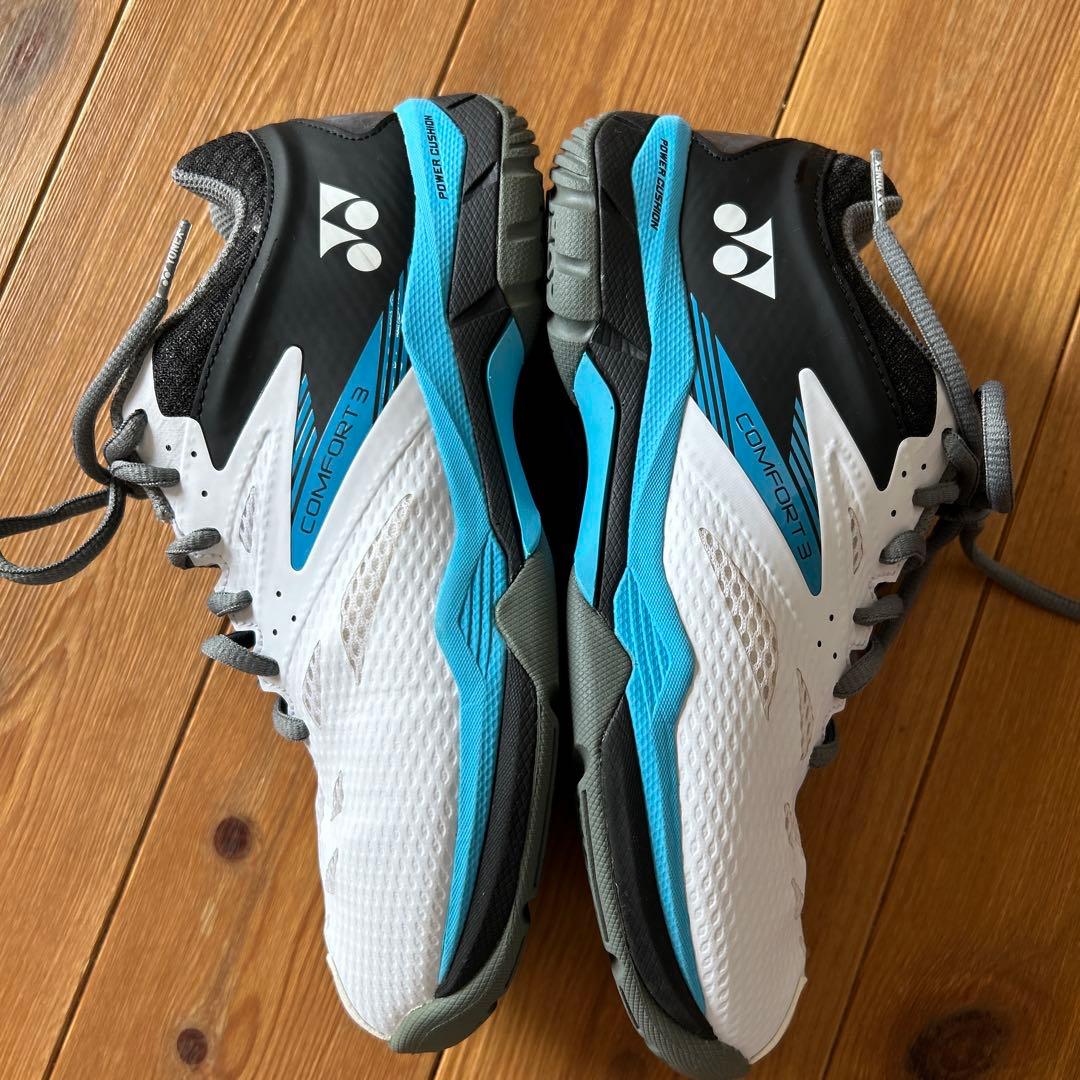 YONEX バドミントン　シューズ　24