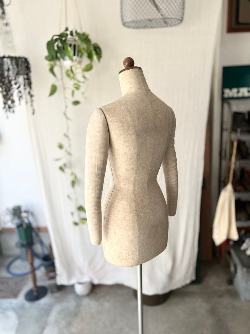 ラスト！キイヤ製アパレル使用レディース腕付婦人トルソー/マネキン店舗プロ仕様