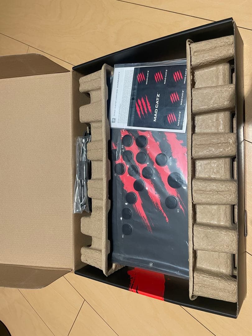Mad Catz N.E.K.O. レバーレスアケコンコントローラー 国内正規品