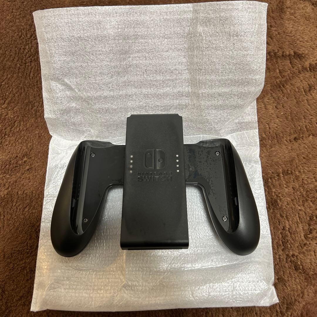 【トットル】Nintendo Switch 本体 +コントローラー2個付き