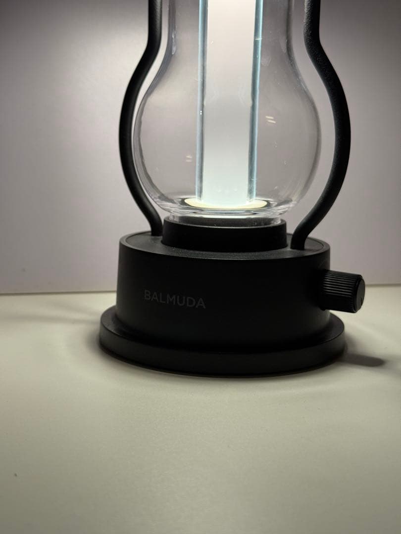 BALMUDA ブラック LED ランタン