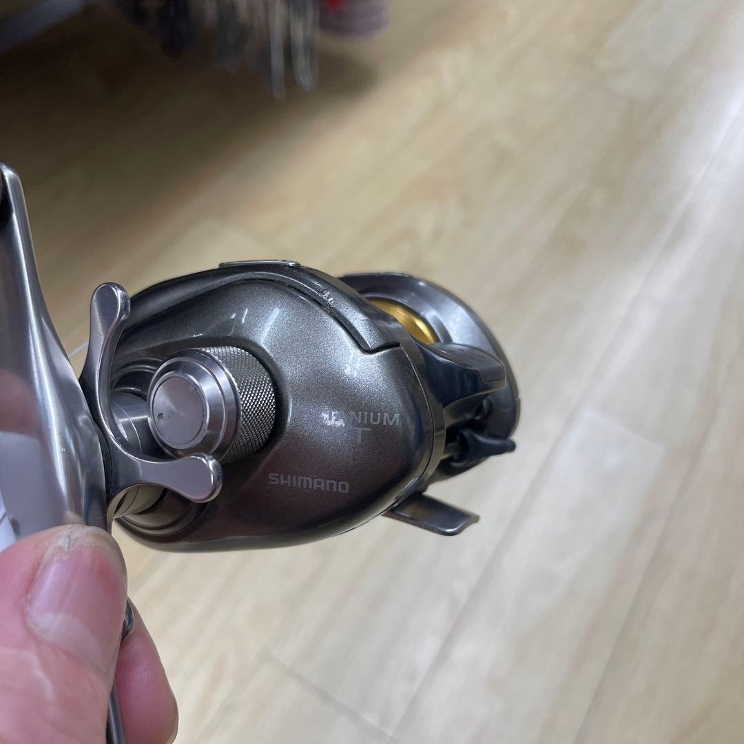 SHIMANO NIUM XT ベイトリール
