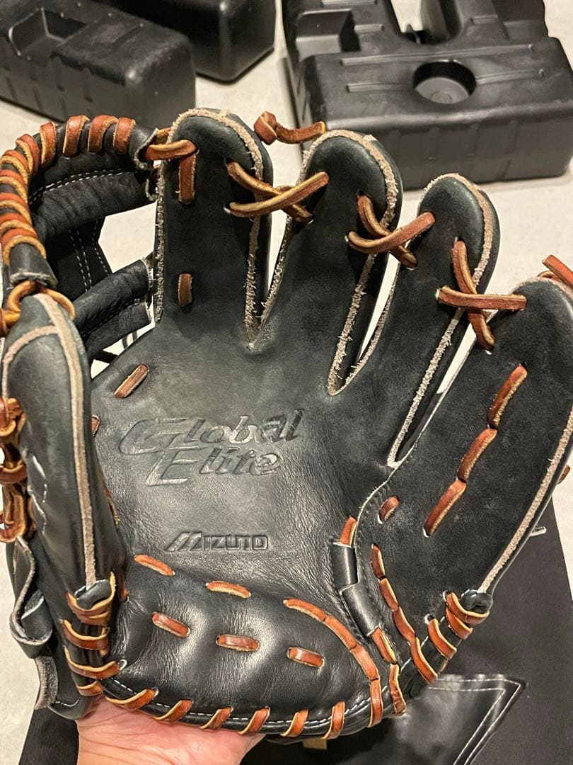 Mizuno Global Elite 軟式グローブ 黒