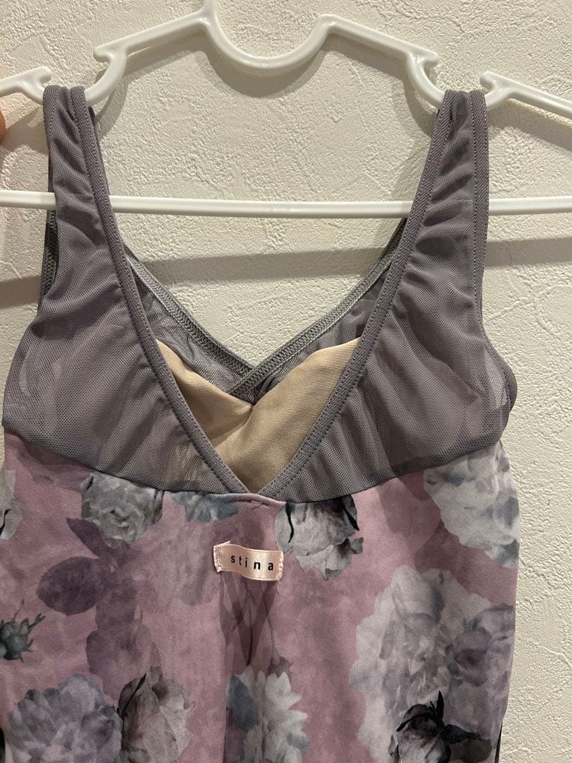 stina 花柄 Vネック レオタード + 洗濯ネット　Jr.P120〜130