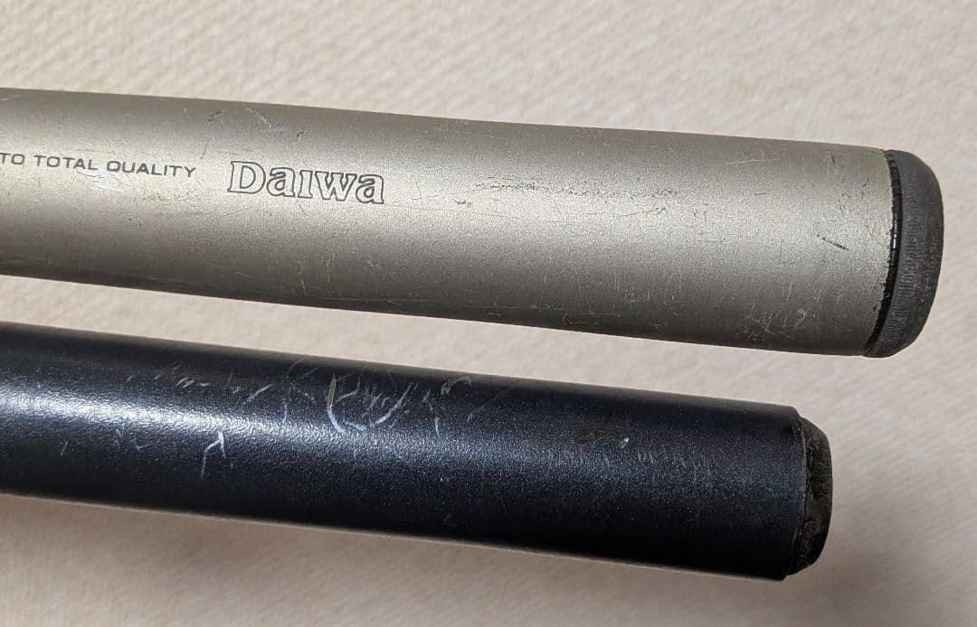ダイワエンブレムインターライン2号5.3m&シマノアペルト磯3号5.25m