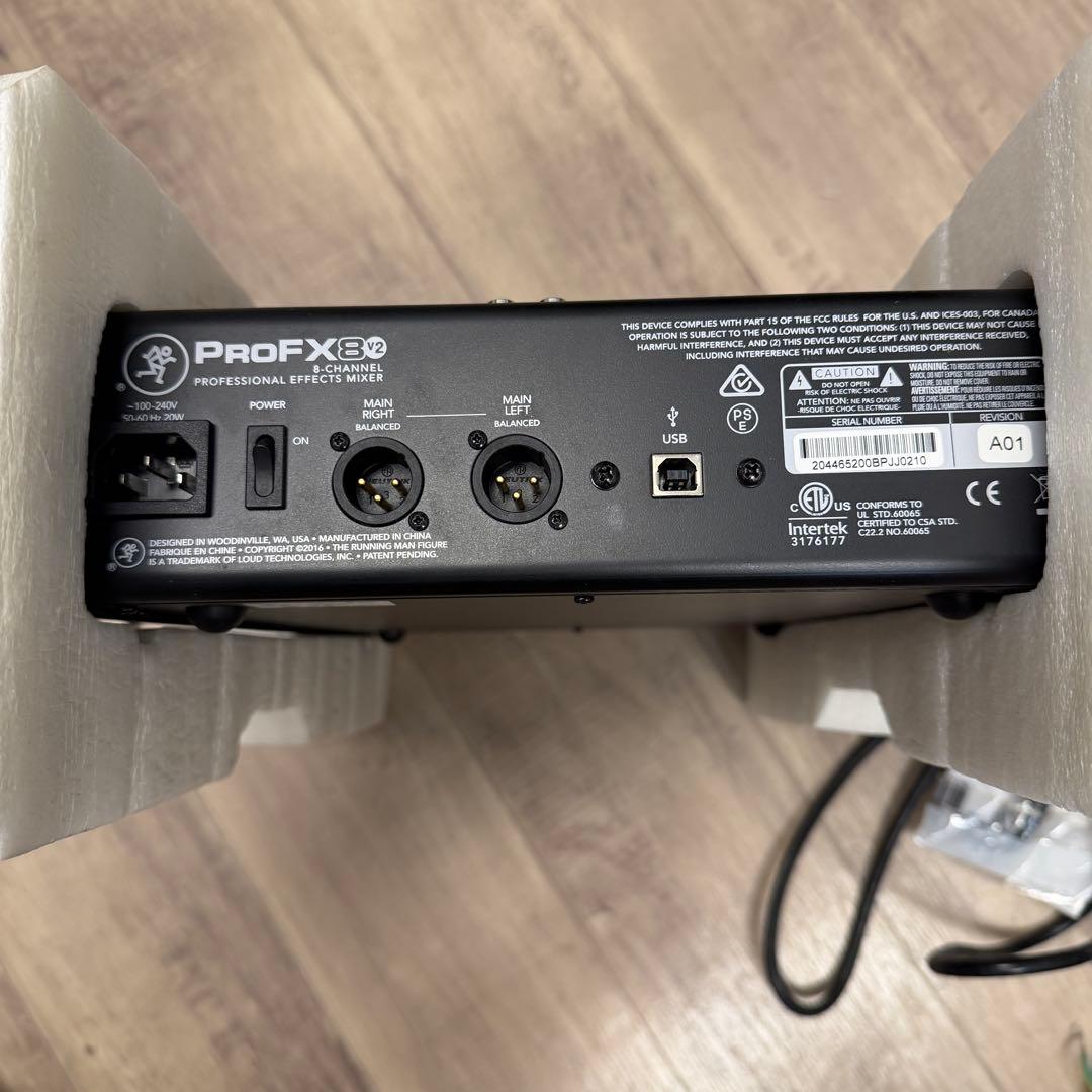 MACKIE マッキー ミキサー ProFX8v2