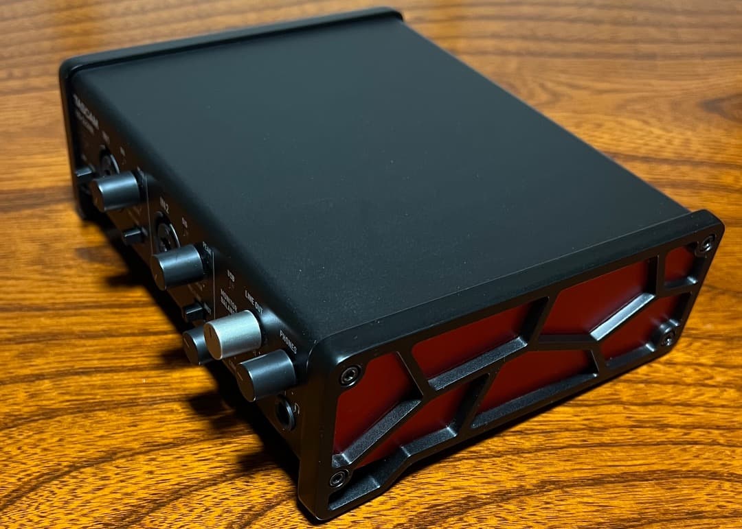 S*i様 TASCAM US-1×2HR USBオーディオインターフェース（美品