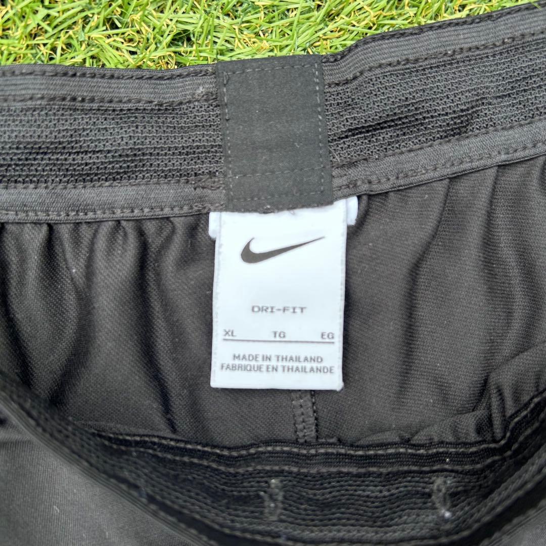 LIVERPOOL Nike ブラックジャージパンツ