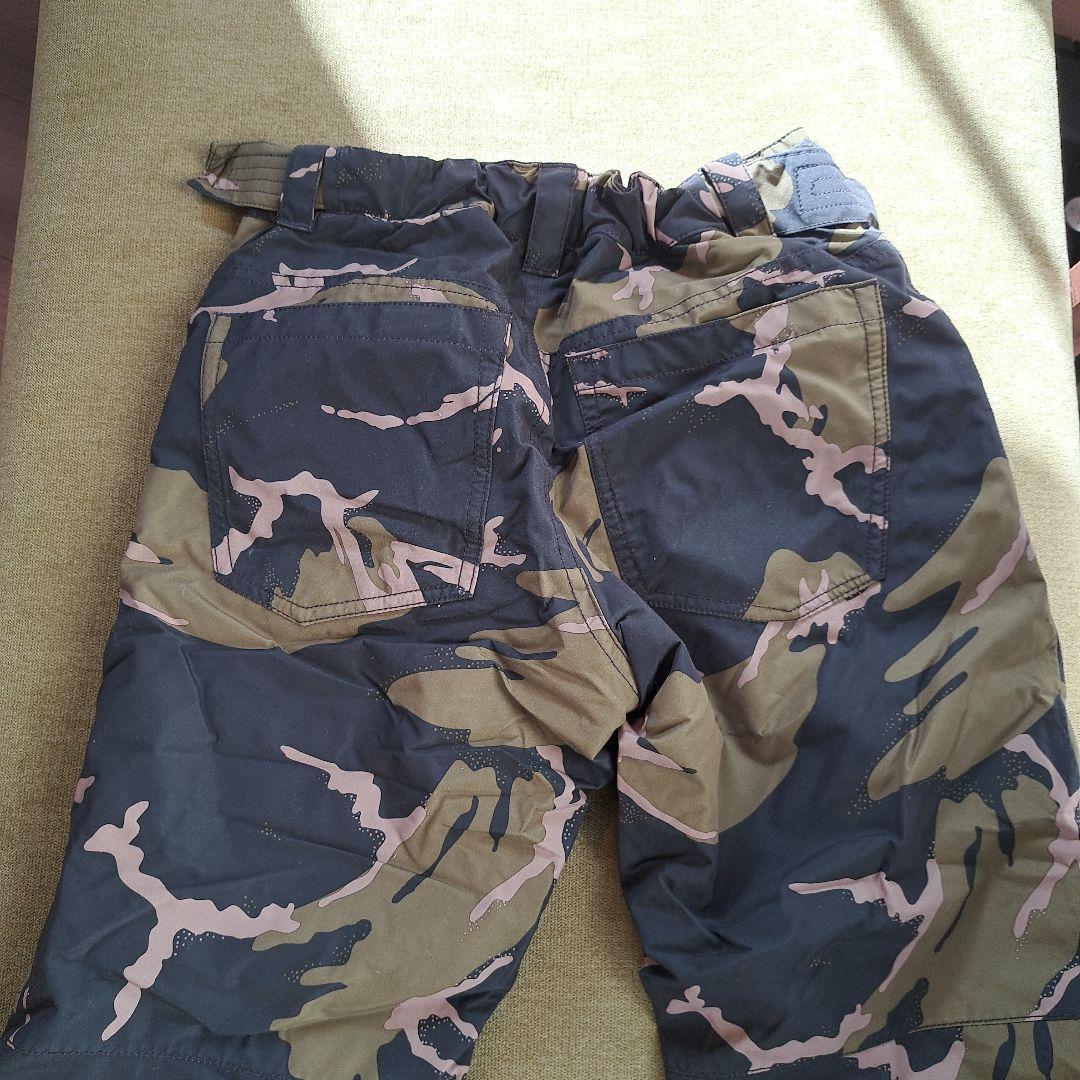 BURTON 迷彩 スノーボードパンツ M