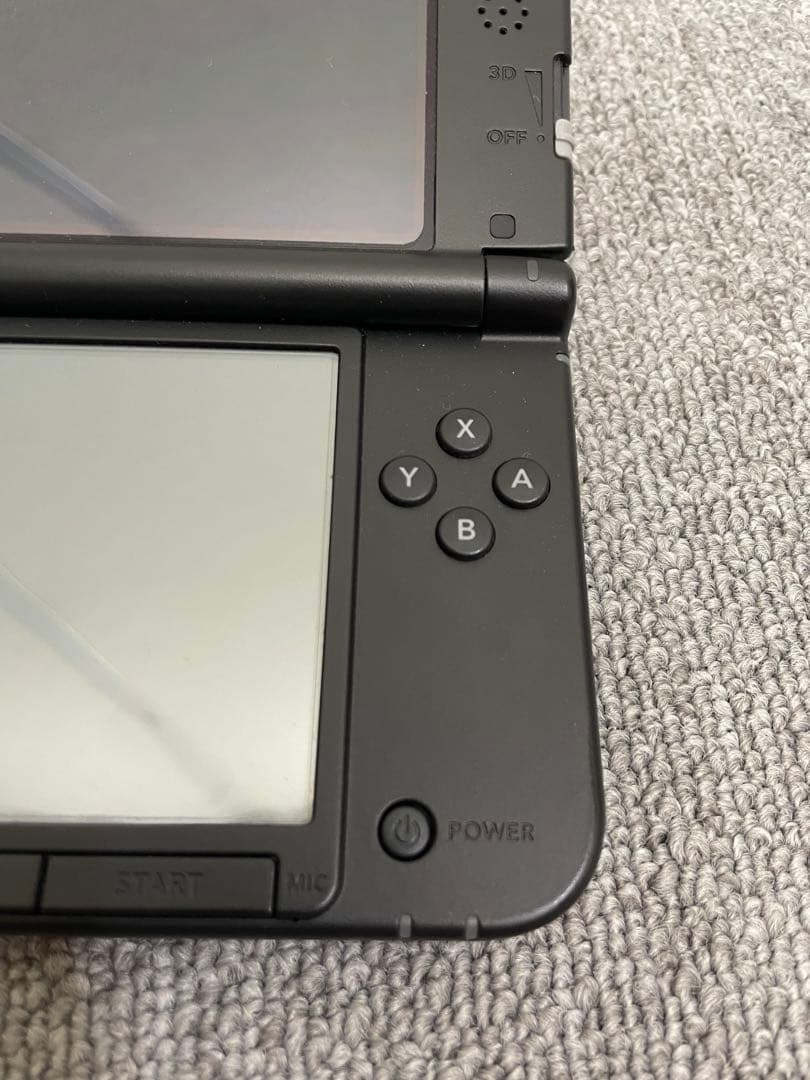 任天堂　3DS LL レッドXブラック