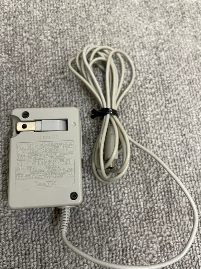 任天堂　3DS LL レッドXブラック
