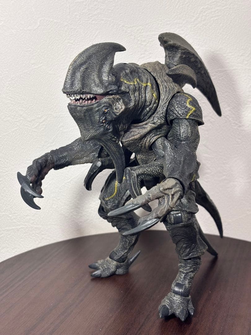 ネカ NECA パシフィック・リム ブレードヘッド ムタヴォア フィギュア