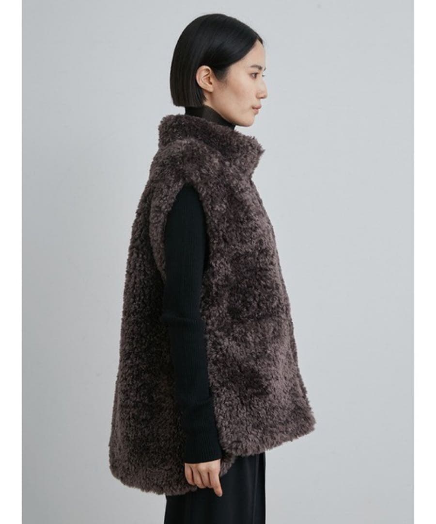 MIESROHE sustainableテディーベスト CGRY