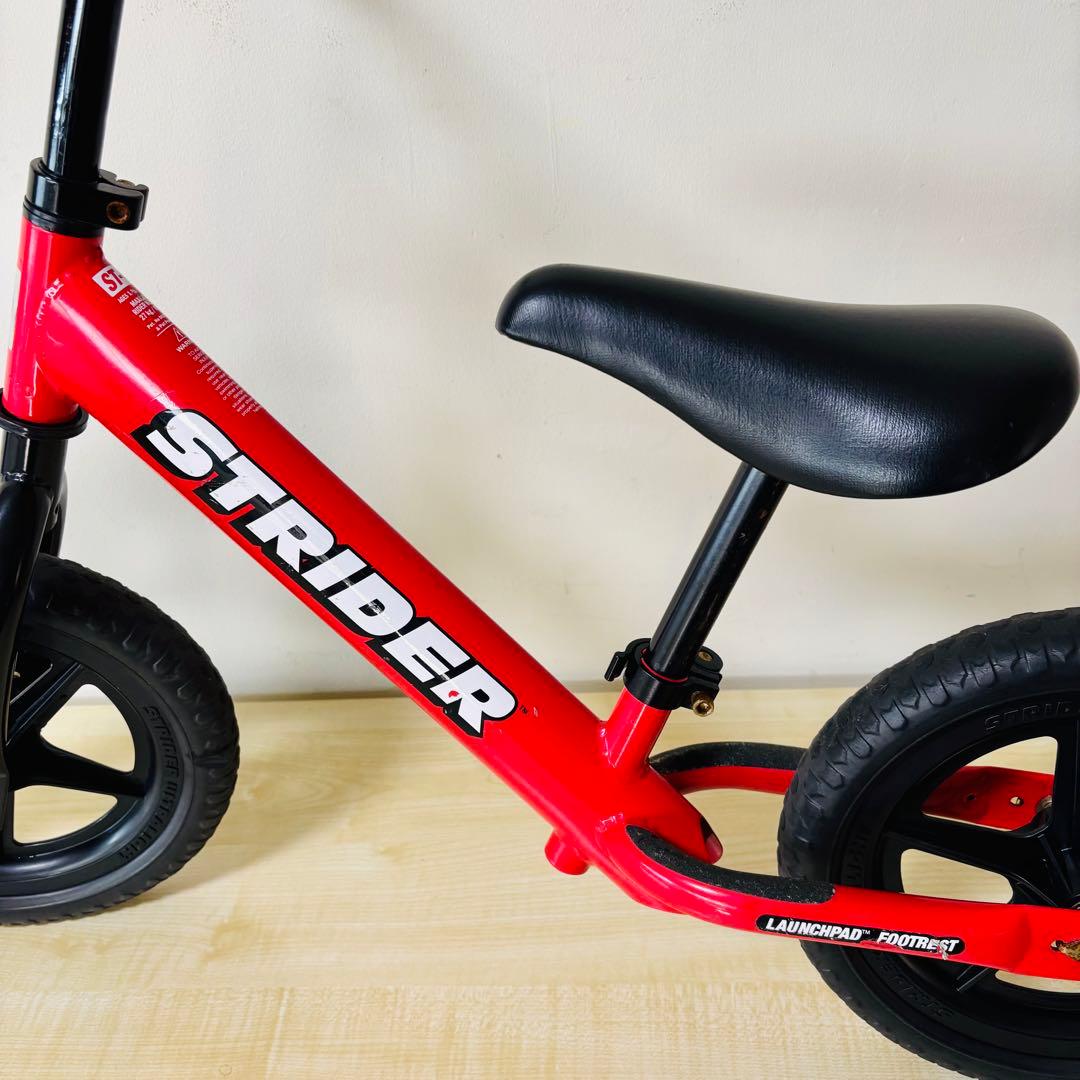 【希少品】STRIDER ストライダー ST-4レッド送料込み　スタンド付き
