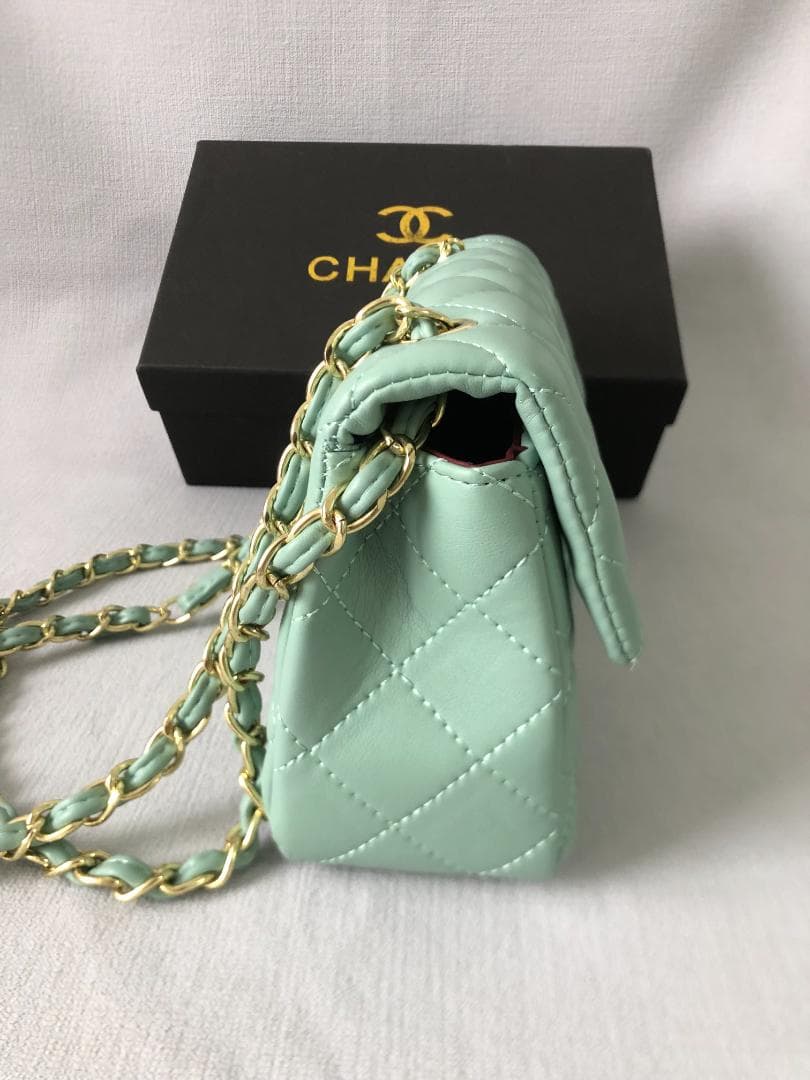 バッグ　ブルー　ハンドバッグ　レザー　ロゴ　ファッション　チェーン 中古品