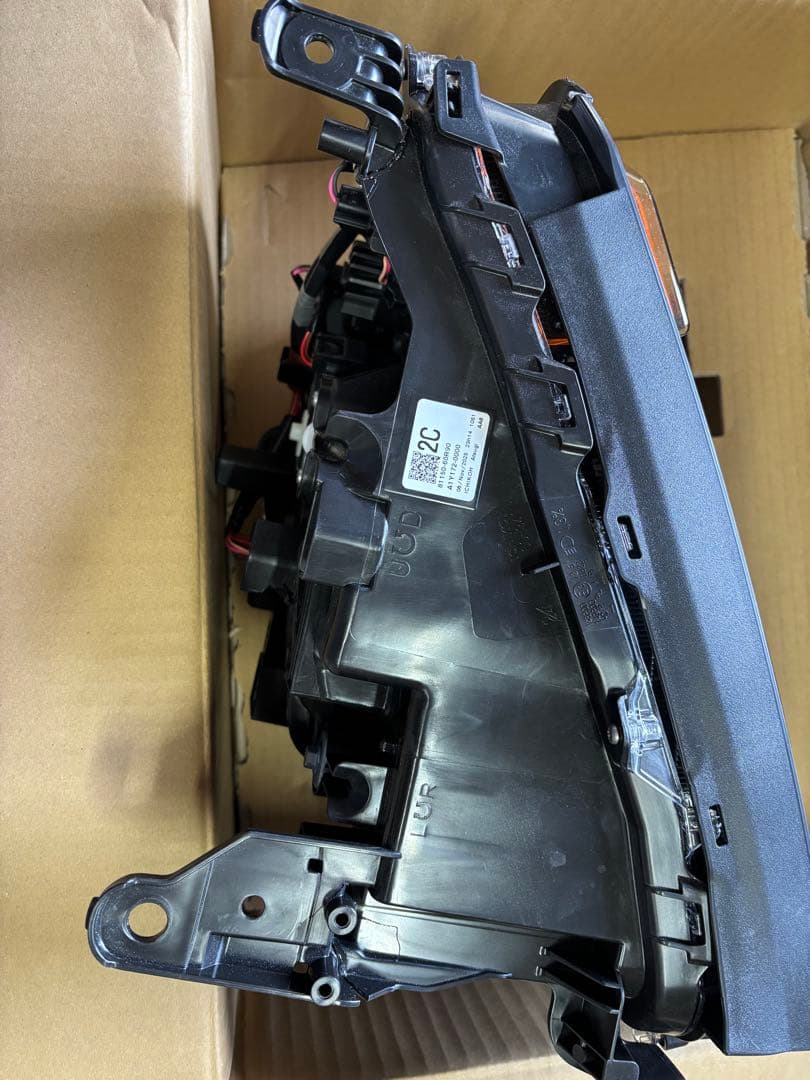 L*i様 ランクル250 丸目ヘッドライトセット